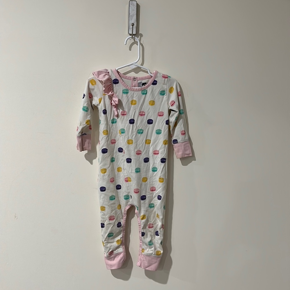 • Monica + Andy • Baby Girls Long Sleeve Jumpsuit Macaroon Print White / Pink